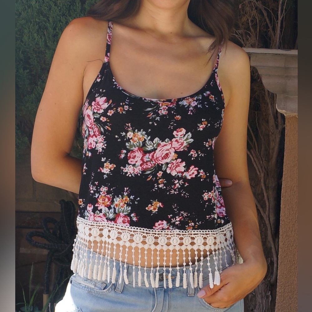 LA Hearts Floral Multicolor Sleeveless Top with Cream Fringe Size XS